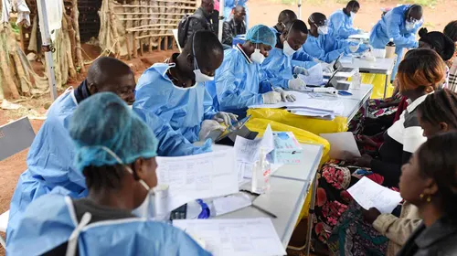 Aumentan a 88 los muertos por un brote de ébola extendido entre el Congo y Uganda