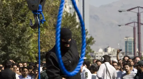 El régimen de Irán ejecuta a un hombre tras acusarlo de espionaje para el Mossad de Israel en medio de su campaña de represión interna