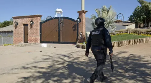 Fuerzas federales capturan en Sonora a Isaí Martínez, sobrino de "El Chapo" Guzmán solicitado en extradición por EE. UU.