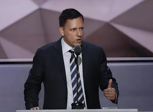 El magnate tecnológico Peter Thiel elige la Argentina de Javier Milei como su nueva residencia