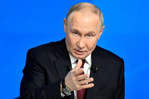El régimen de Putin autoriza a los bancos a armar a sus empleados ante el colapso de sus defensas frente a los drones ucranianos