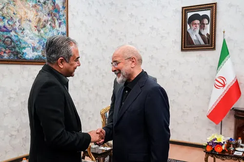 El régimen terrorista de Irán entrega una nueva propuesta a Pakistán para la negociación con EE. UU.