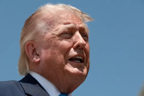 Donald Trump anuncia que mantendrá una conversación directa con el presidente de Taiwán