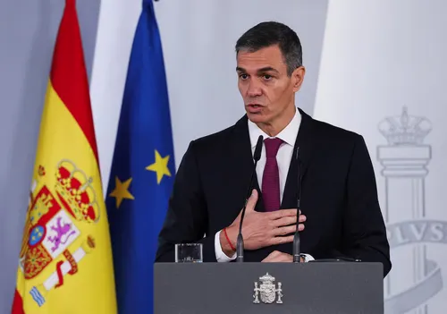 El socialista Pedro Sánchez queda acorralado por el caso Plus Ultra ante el hartazgo de sus socios de conveniencia