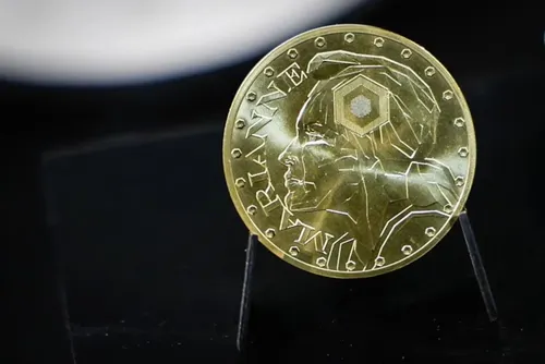 Francia vuelve al mercado del oro financiero con el lanzamiento de la moneda Marianne