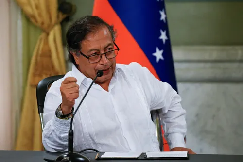 Abren investigación penal contra Petro por intervención indebida en la campaña presidencial