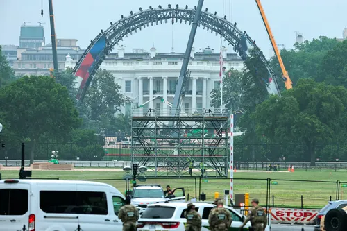 La Casa Blanca inicia la construcción de un estadio para el histórico evento de la UFC en el jardín sur