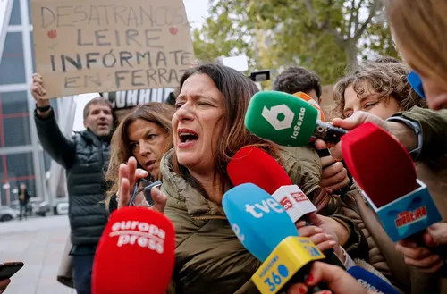 El PSOE admite ante el juez que triplicó los pagos a Leire Díez tras dejar su cargo público