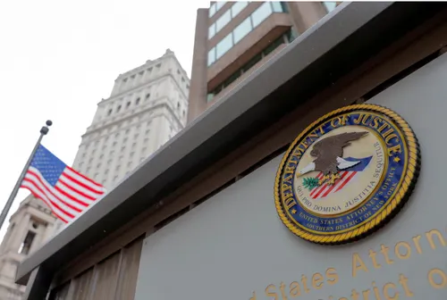 El Departamento de Justicia de EE. UU. desmantela red de contrabando humano: Acusan a dos uzbekos en Nueva York por tráfico de personas y blanqueo de capitales