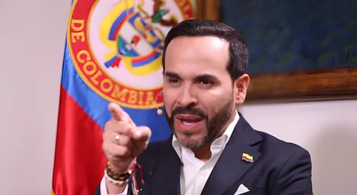 "Pacto Histórico busca sembrar el caos": Abelardo de la Espriella denuncia plan de desestabilización y alerta sobre un autoatentado de la izquierda