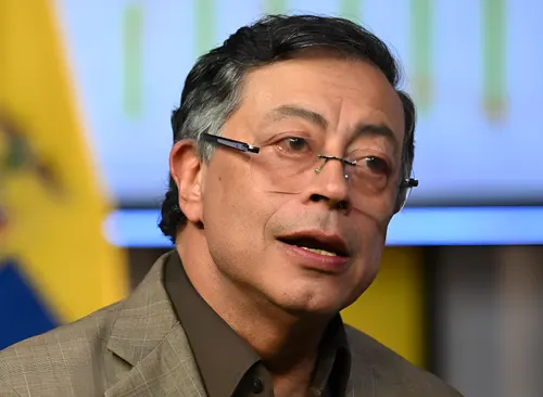 Ordenan suspensión provisional de Gustavo Petro en medio de nuevas investigaciones por participación política