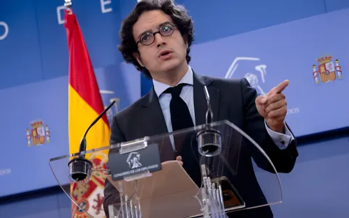 Vox y el PP piden suspender el voto por correo en el extranjero tras denunciar sospechas de fraude por la "ley de nietos"