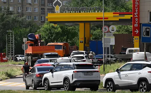 El régimen de Putin se agrieta ante el desespero social por el desabastecimiento de gasolina provocado por su propia guerra