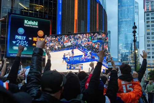 Cuatro fanáticos de los Knicks fueron arrestados en Nueva York durante la fiesta por las Finales de la NBA
