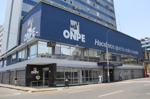 La ONPE informa que el mal tiempo impide que siete oficinas descentralizadas reciban actas de votación en el Perú