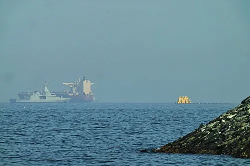 Estados Unidos destruye un petrolero ilegal en el golfo de Omán para asfixiar el contrabando de crudo iraní