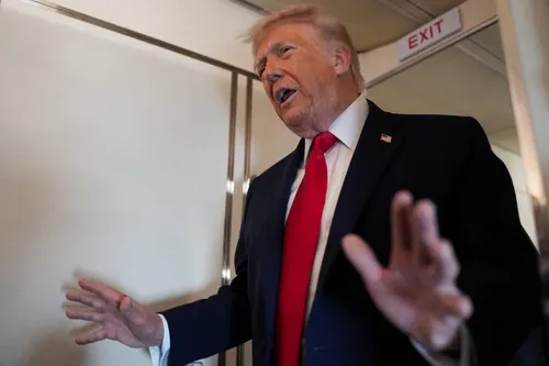 Trump cancela los ataques previstos contra Irán y anuncia un acuerdo en negociación con el apoyo de varios países