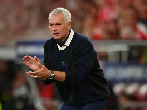 José Mourinho regresa al Real Madrid: firma por tres temporadas para liderar el nuevo proyecto blanco