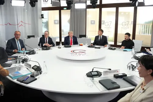 El G7 acuerda un plan estratégico para reducir a la mitad su dependencia de China en minerales críticos