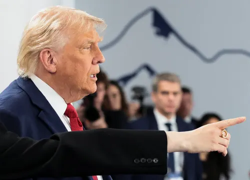 Trump exige inspecciones atómicas a Irán y advierte con bloquear el estrecho de Ormuz
