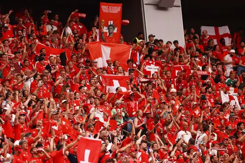 Suiza derrota con autoridad a la anfitriona Canadá y se adueña del liderato del Grupo B del Mundial 2026