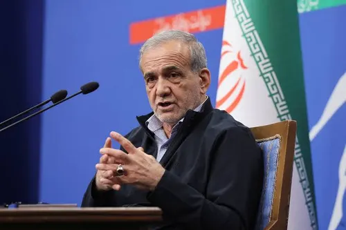 El cabecilla del régimen de Irán desembarca en Pakistán para coordinar el pacto firmado con Washington