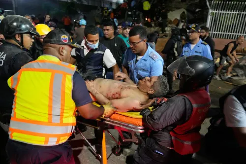 Un fuerte terremoto sacudió Venezuela y activó una alerta de tsunami para Aruba, Curazao y Bonaire
