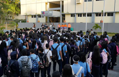 Las clases en Venezuela comenzarán el lunes en las zonas que no fueron afectadas por los terremotos