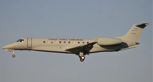 Honduras subasta el avión presidencial y emite bonos para sanear la deuda del sector energético