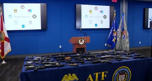 Operación Huracán deja 46 procesados y decenas de armas incautadas en Palm Beach