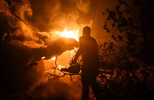 El incendio de Ávila supera las 50.000 hectáreas y se convierte en el mayor de la historia de España