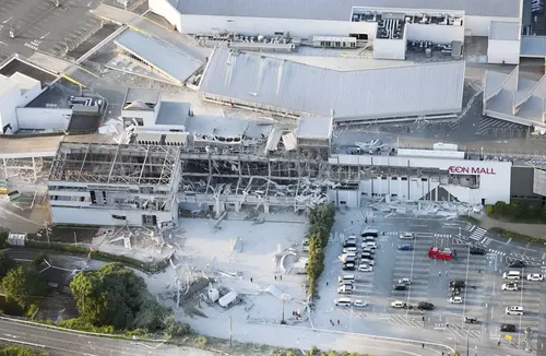 Terremoto de magnitud 7,1 en Japón deja heridos y varios atrapados tras el colapso de un centro comercial