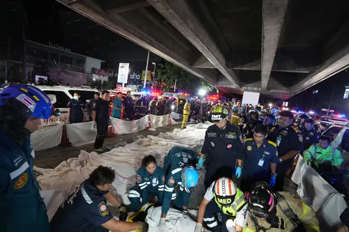 Tragedia en Bangkok: una explosión en la tarima de un pub dejó al menos 27 muertos y decenas de atrapados