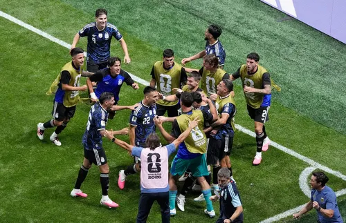 ¡Heroica remontada de la Scaloneta! Argentina venció 2-1 a Inglaterra y se mete en la gran final del Mundial 2026