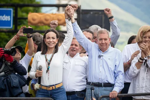 Machado y Edmundo González evalúan la vía de diálogo abierta entre la oposición y el chavismo