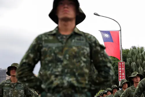 El régimen chino inicia dos días de ejercicios militares con fuego real frente al estrecho de Taiwán