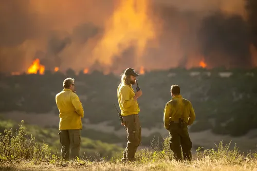 Fallece un cuarto bombero tras el brutal incendio forestal en Colorado
