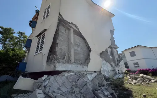 Sismo de magnitud 4,7 en el sur de Italia deja 21 heridos y cientos de evacuados en Nápoles