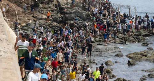 Entrada masiva e ilegal de inmigrantes en Ceuta deja al menos 141 muertos