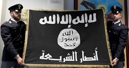 Ciberterrorismo e integración en el ISIS: Italia frena planes de un joven de 16 años para fabricar artefactos explosivos