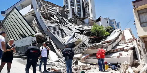 El terremoto en Colombia ya deja al menos 169 muertos y más de 1.200 heridos