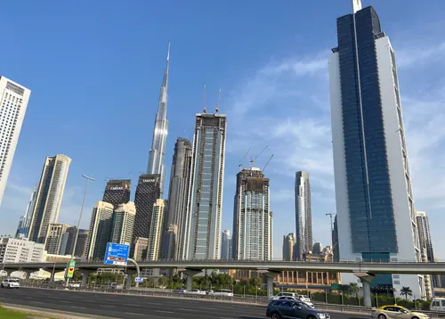 Arabia Saudí impone fiscalización financiera a las transferencias bancarias dirigidas a los Emiratos Árabes Unidos
