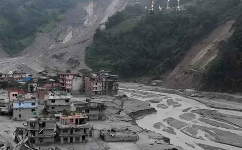 Nepal reanuda el rescate tras las inundaciones y solicita asistencia técnica y millonarios fondos de reconstrucción