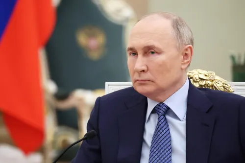 Oposición en Rusia expone financiación extranjera en el partido de Putin tras su veto electoral