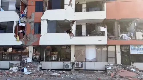 El temblor en Colombia obliga a suspender operaciones en múltiples aeropuertos del país