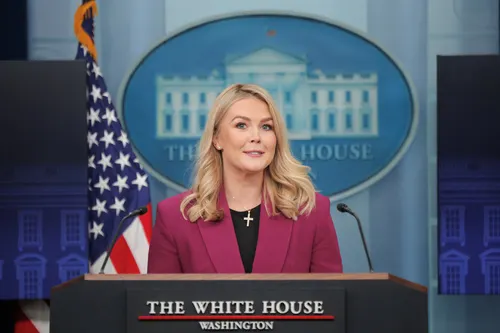 Trump anuncia la salida de Karoline Leavitt de la Casa Blanca a finales de mes
