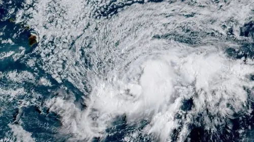 Hawái en alerta máxima por la tormenta tropical Lala tras la emisión de advertencias de huracán