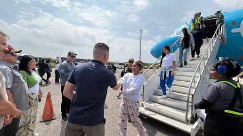 Arriba a Venezuela el primer vuelo de repatriación desde Estados Unidos tras los destructivos terremotos