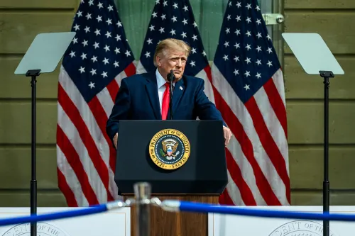 Trump evalúa prohibir la exportación de diésel para aliviar a los productores estadounidenses