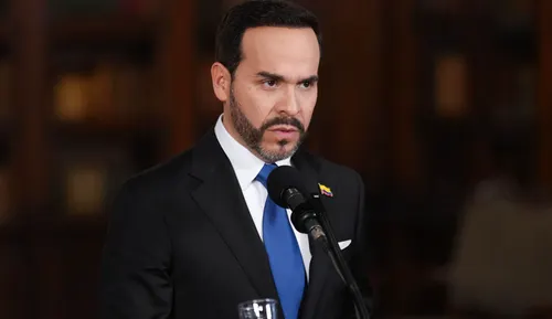 Hallan células guerrilleras en diez universidades de Colombia